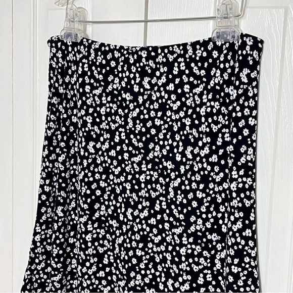ASOS Floral Mini Skirt Black and White Size 10 - Picture 9 of 12